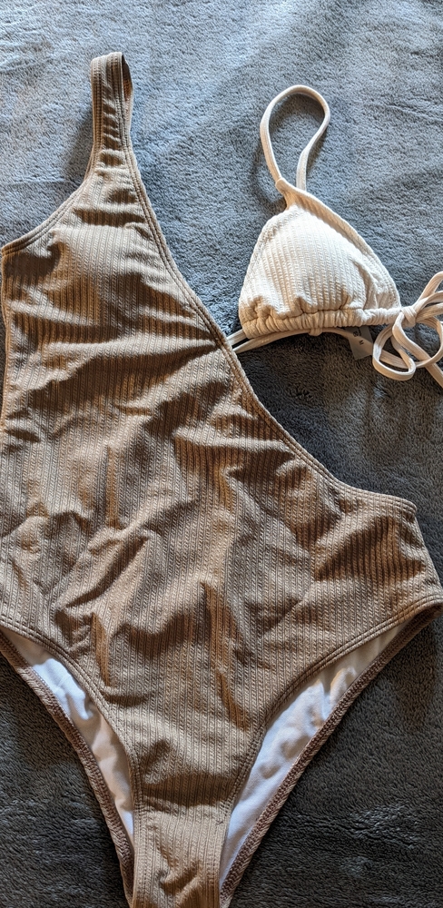 SHEIN Medium Bathing suit